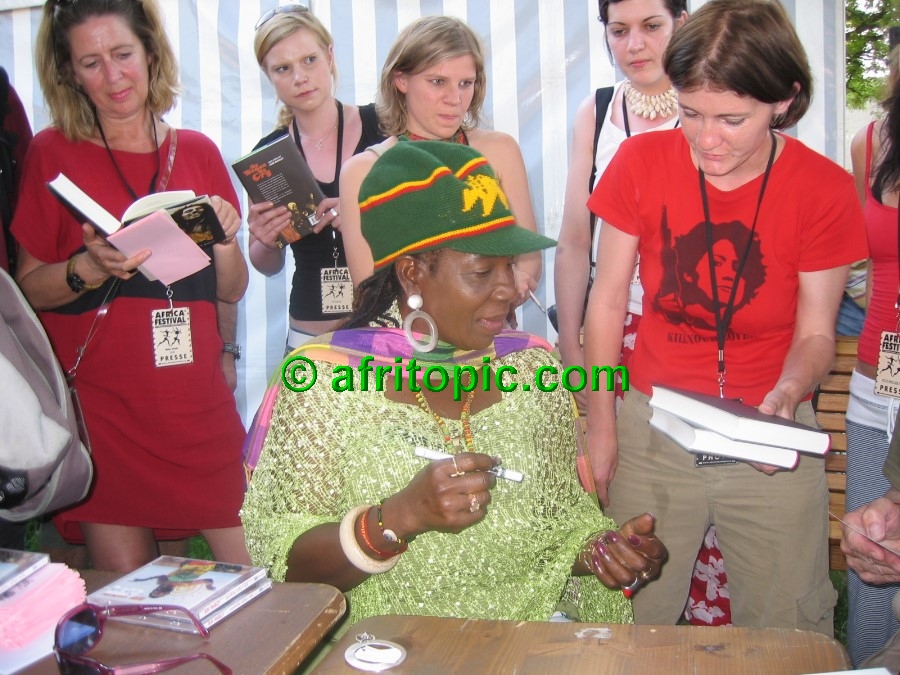 ../Images/AfricaFestival-28-29May05 023.jpg